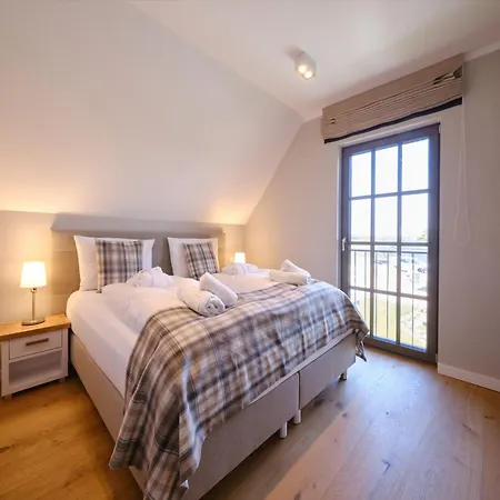 Reetland Am - Luxus Reetdachvilla Mit 3 Schlafzimmern, Sauna Und Kamin H20 וילה דראנסקה