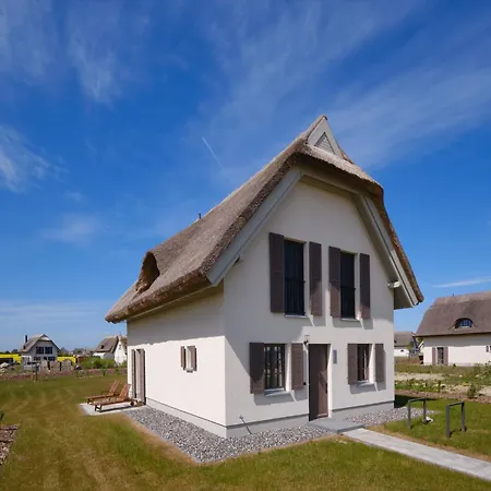 Reetland Am - Luxus Reetdachvilla Mit 3 Schlafzimmern, Sauna Und Kamin H20 * דראנסקה