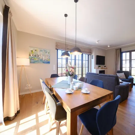 Reetland Am - Luxus Reetdachvilla Mit 3 Schlafzimmern, Sauna Und Kamin H20