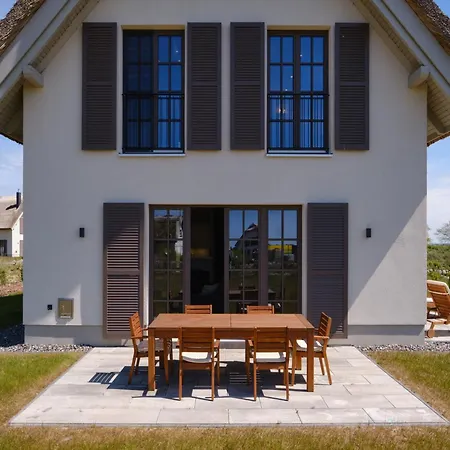 Reetland Am - Luxus Reetdachvilla Mit 3 Schlafzimmern, Sauna Und Kamin H20 וילה