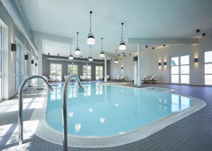 Villa Reetland Am - Luxus Reetdachvilla Mit 3 Schlafzimmern, Sauna Und Kamin H20 Dranske
