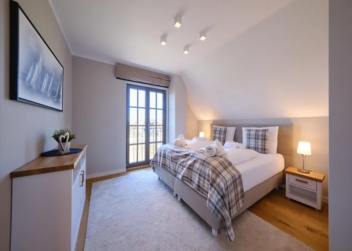 Villa Reetland Am - Luxus Reetdachvilla Mit 3 Schlafzimmern, Sauna Und Kamin H20 Dranske